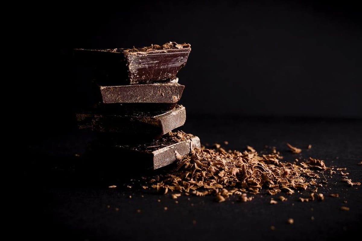 Chocolate Contém Chumbo? A Verdade Sobre Metais Pesados no Chocolate Amargo